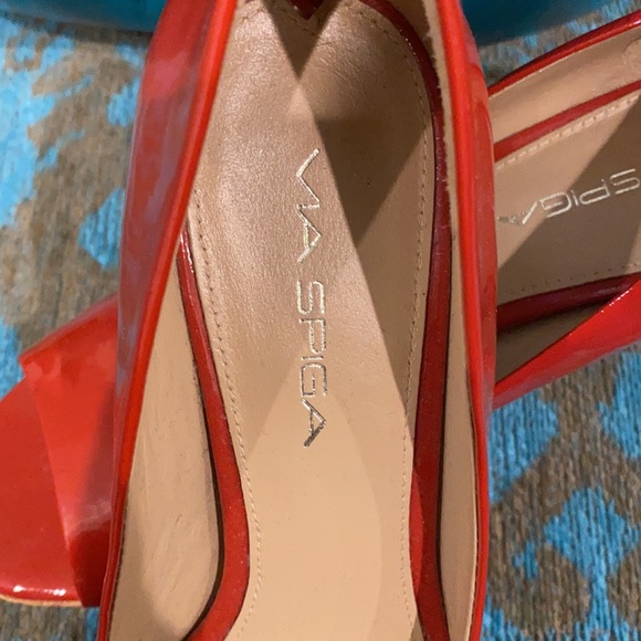 Red via spica heels - Picture 2 of 4